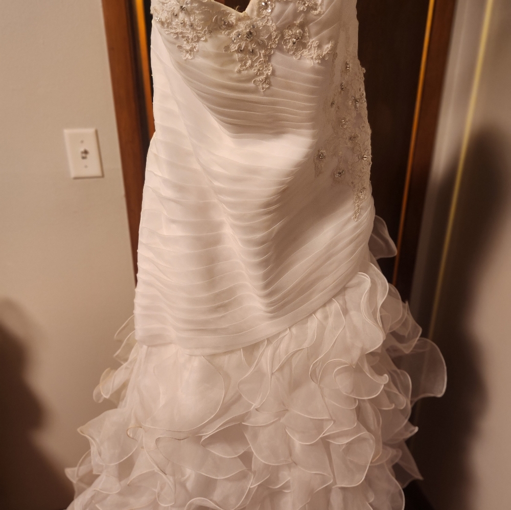 Wedding dress